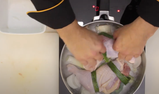 pierna pernil rellena en olla